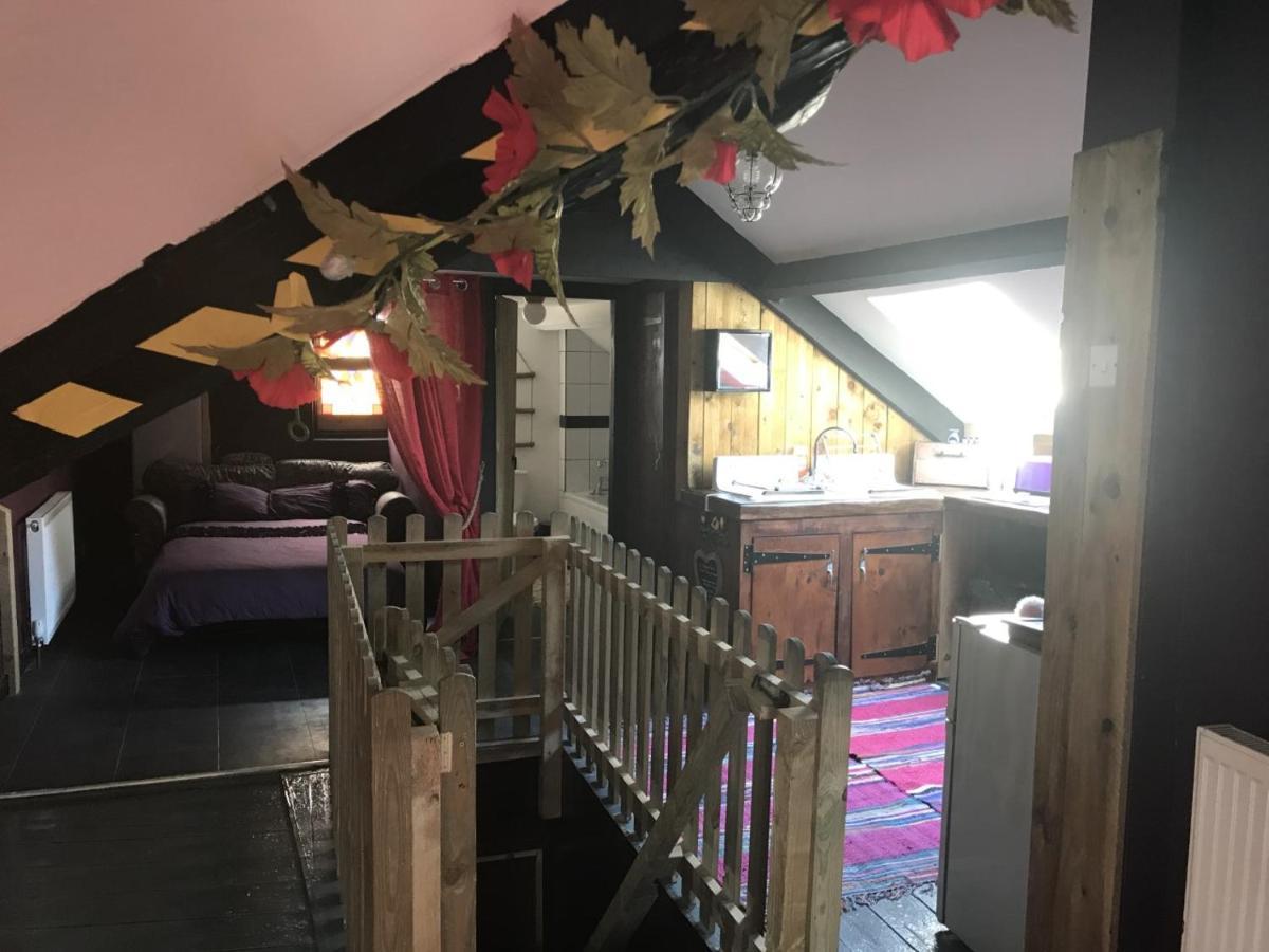 Happy Hippy Apartment Scarborough Ngoại thất bức ảnh